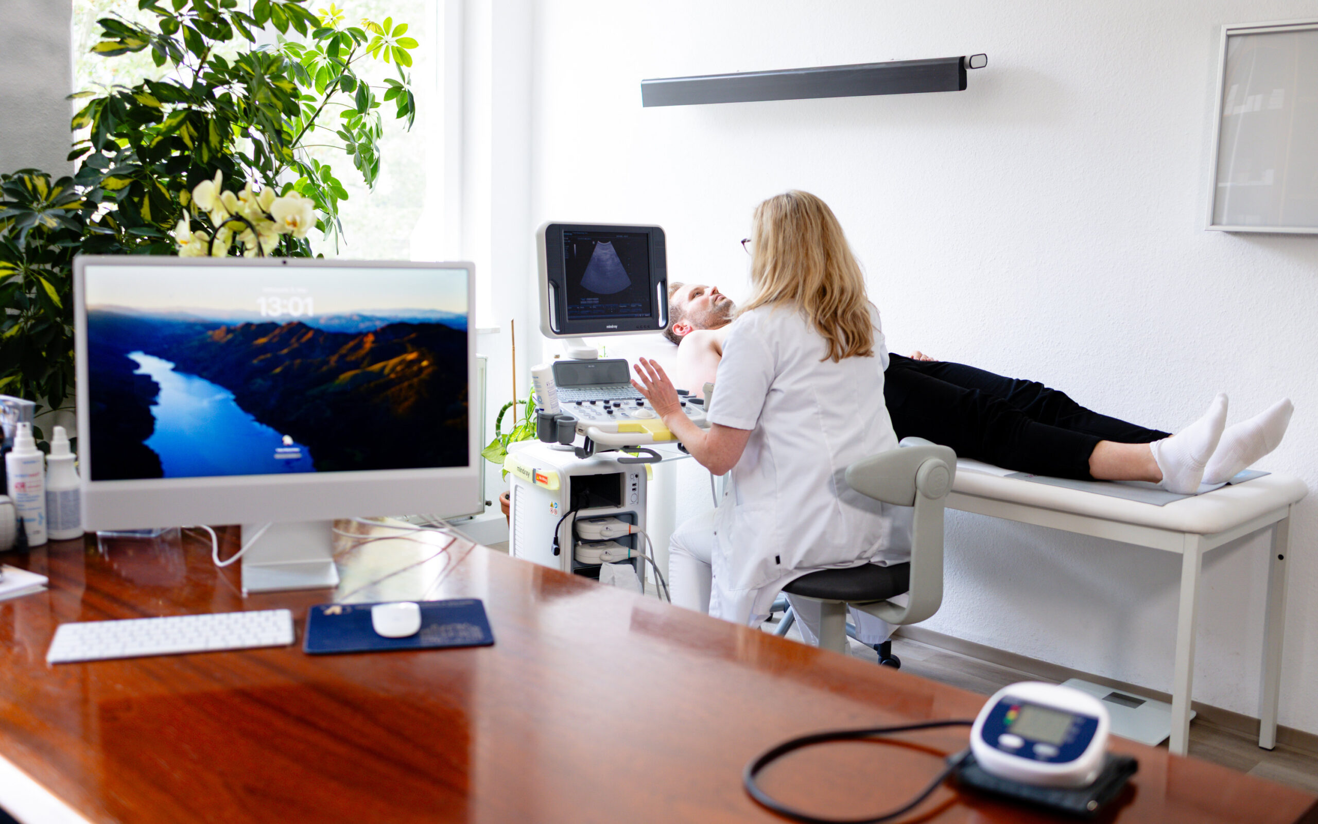 Im Gespraech mit einer Patientin